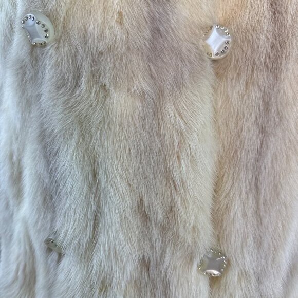Gerber Memphis Vintage Beige Mink Fur Coat W/ Satin Lining & Pearl-Like Buttons - Picture 6 of 9